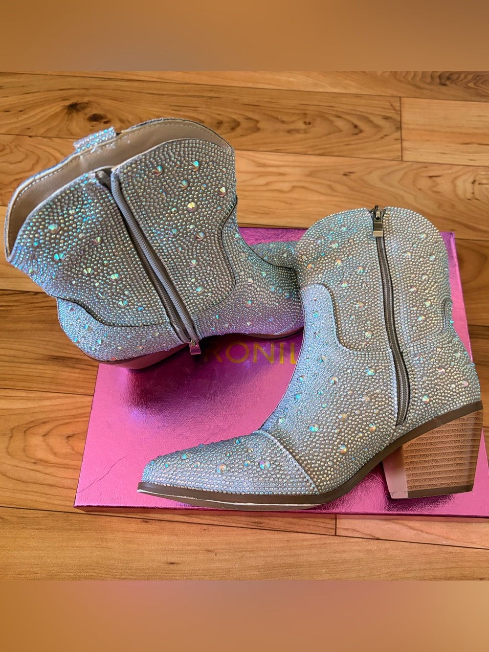 Women's rhinestone Ankle Boots - Silver